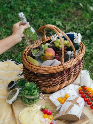 Ein voller Picknickkorb
