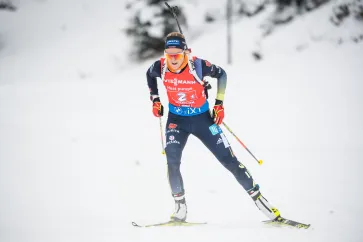 Anna Weidel beim Skifahren