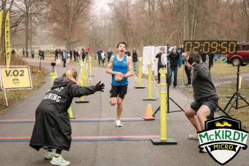 Pure Athlet Aaron Grün beim Marathon laufen