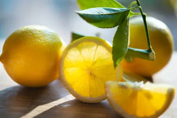 Zitronen am Stiel