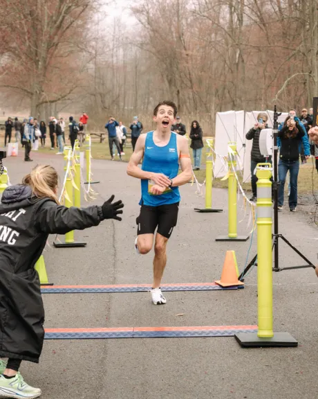 Pure Athlet Aaron Grün beim Marathon laufen