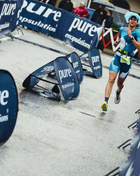 Läuferin beim Trumer Triathlon