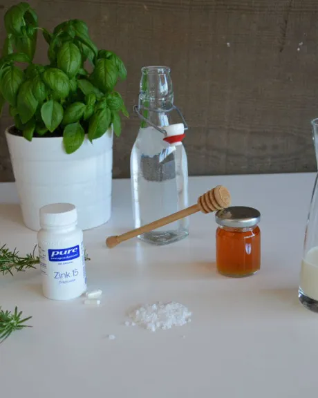 Zutaten für Shampoo mit Milch, Honig und Zink