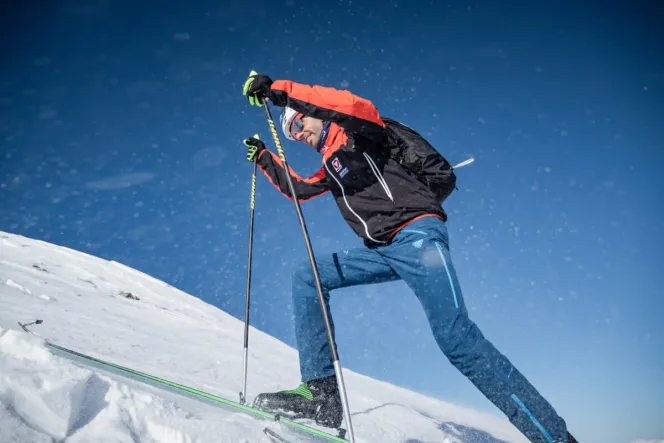 Jakob Herrmann beim Skibergsteigen