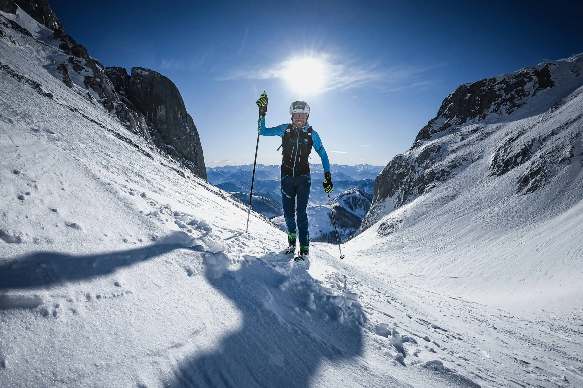 Jakob Herrmann beim Skibergsteigen