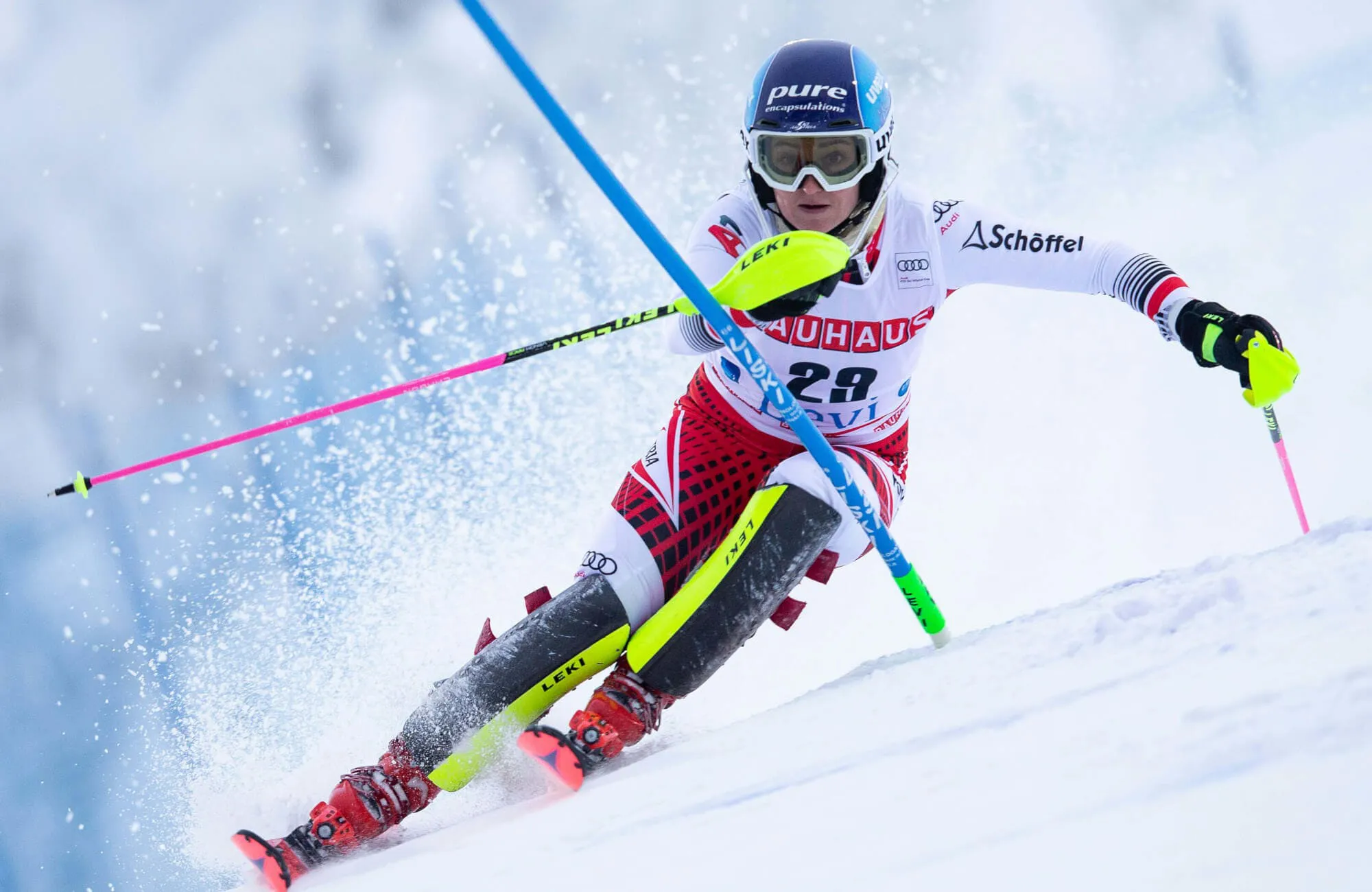 Chiara Mair fährt Ski
